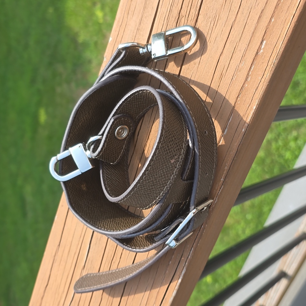 Full grain leather adjustable strap